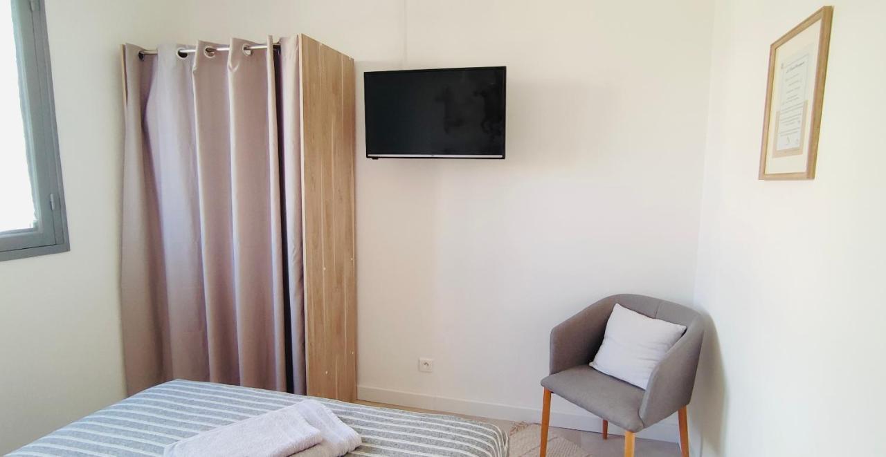 Le Jardin Arlesien - Parking Appartement Buitenkant foto