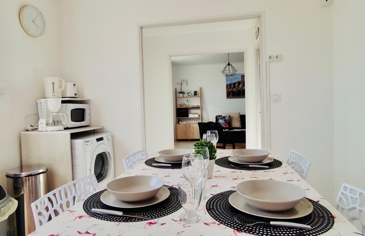 Le Jardin Arlesien - Parking Appartement Buitenkant foto